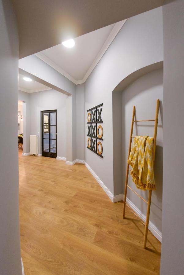 Victoria's Old Town Deluxe (adults Only) דירה טימישוארה